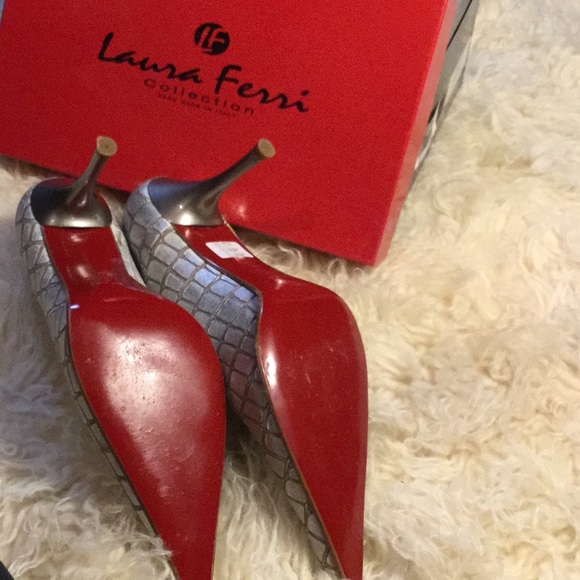 Laura Ferris’s heels - Picture 2 of 3